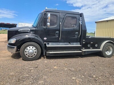 2020 Freightliner M2 112 Laredo