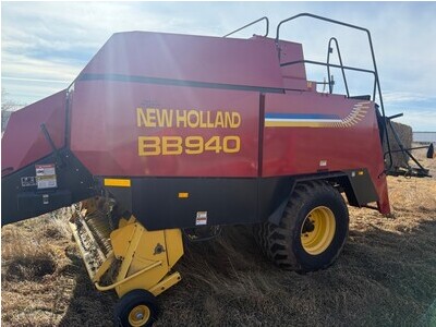 New Holland BB940 Large Square Baler