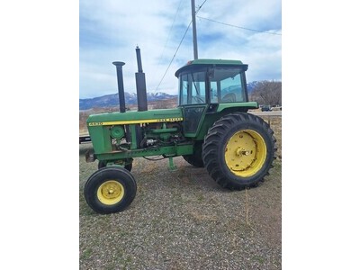 1991 John Deere 9500 Combine Package