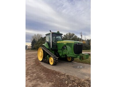 1998 John Deere 8320T