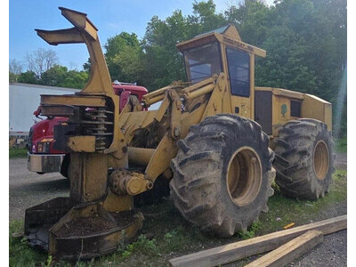 1999 Tigercat 726 Wheeled Feller Buncher
