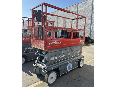 2024 SkyJack SJ3226 Electric Scissor