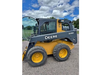 2012 John Deere 328D Skid Steer 