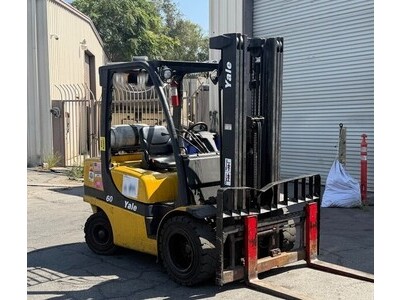 2016 Yale GLP060VX 6,000 Capacity Forkli