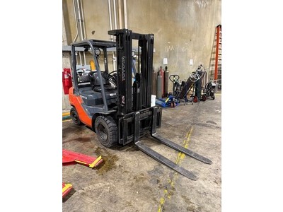 2012 Toyota 8FGU25 Forklift
