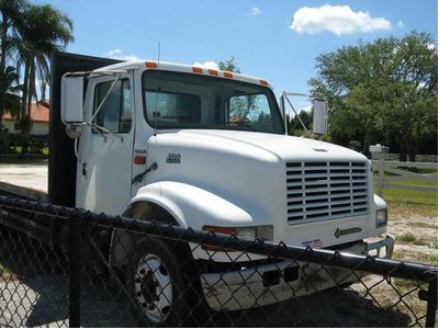 1998 International 4700 DT466E