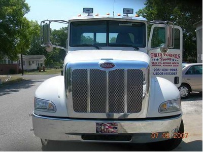 2006 Peterbilt 330