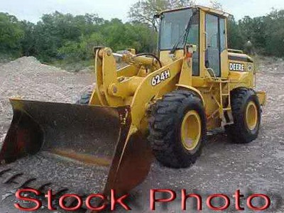 2000 John Deere 624H Loader