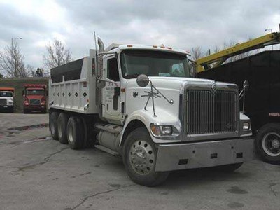 2001 International 9900i 