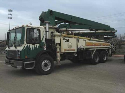 2000 Mack MR688S with 2000 Reed XT36