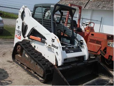 2001 Bobcat T190