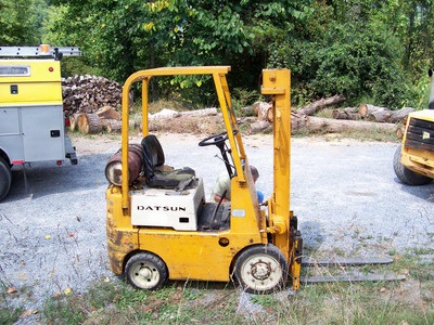 C.F.G. 103 Datson Forklift