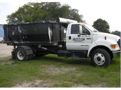 Roll Off can truck w/ 26 cans