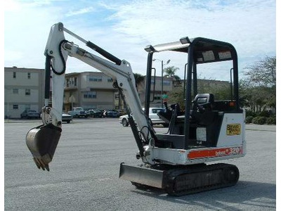 1989 Bobcat 320 Mini-Excavator $8,000.
