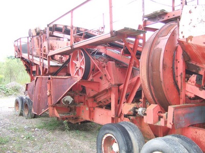Pioneer 10X36 with a 40X22 Roll crusher