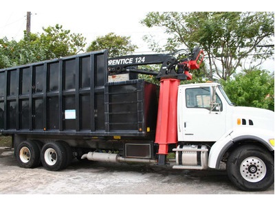 2005 Sterling LT7500 with boom/grapple