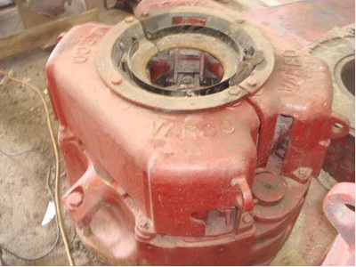 Varco 350 Ton Elevator & 2 Sets of Slip 