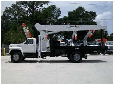 1994 National 656A Crane Truck #44937