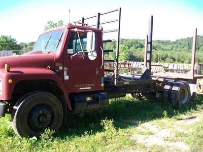 International Log Truck