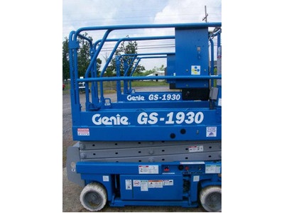 GS1930 Electric Scissor Lift  $3850