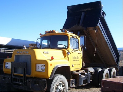 1976 Mack