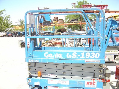 Genie, JLG, Skyjack!  Scissorlifts