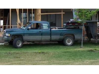 1995 Dodge Cummins 4x4 ext. cab $3,500
