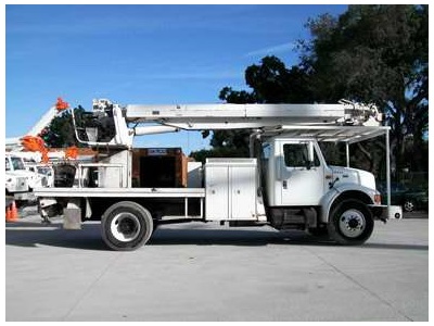 2000 Altec D947 TR Digger Derrick #99464