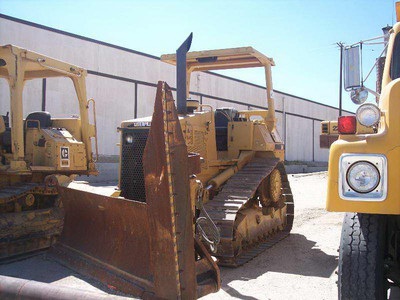 CAT D4H Dozer
