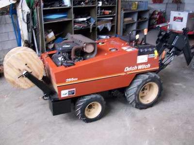 Ditch Witch 255SX 4X4 Cable Plow  Boring