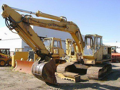 197 Caterpillar 225