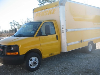 2005 gmc cube truck