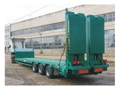 Low-bed semi-trailer mod . 993930-L40