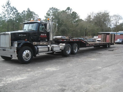 Western Star Day Cab with Trailer