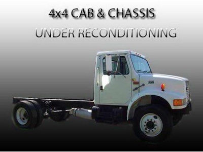 2000 Intl 4800 4x4 Cab and Chassis