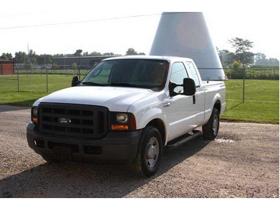 2005 Ford F250 XL Super Duty Crew Cab