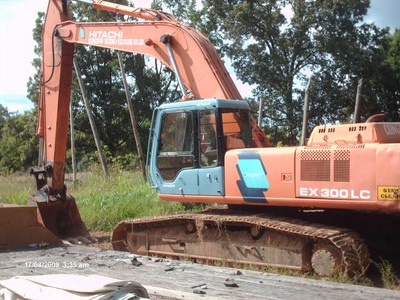 Hitachi 300 LC3