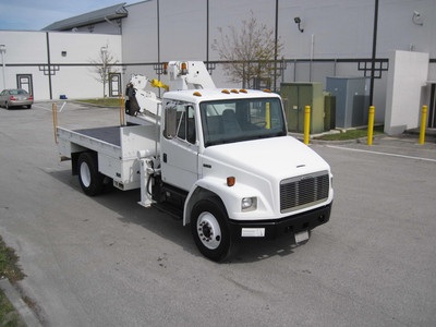 2000 National N-80A Knuckle Boom Crane 