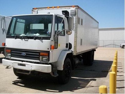 1993 CF 8000 -  20 ft. Box Truck