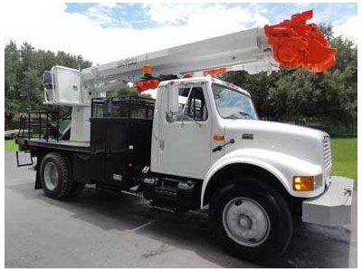 2000 Altec D845A Digger Derrick #51084