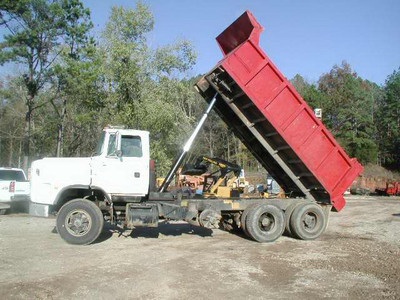 1986 Ford LN9000 Dump Truck