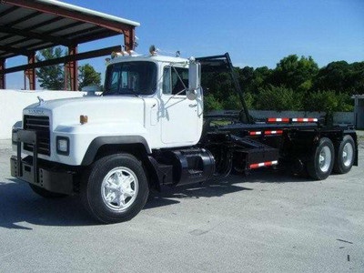 2001 Mack RD690SX Roll Off Truck for Sal