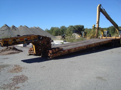 1986 35 ton Rogers detach lowboy trailer