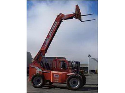 05 Sky Trak Forklift 6,000lb 35-39 Ext