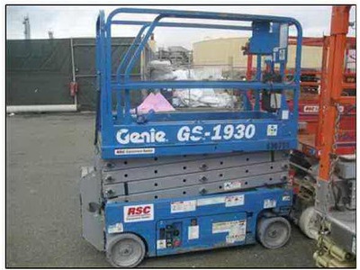 2005 Genie Scissor Lift 15-19 DC