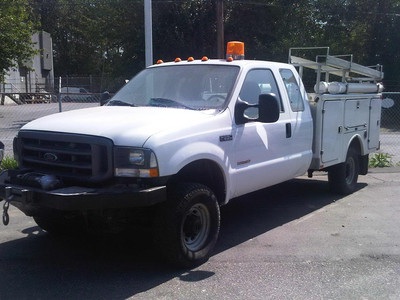$16,500 - 2004 Ford F350 Service Truck