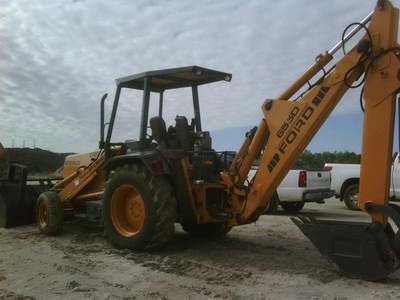 1997 Ford Extend Back hoe