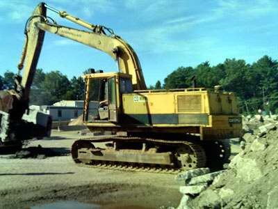 Caterpillar 235 Excavator