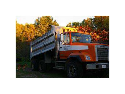 1989 Tandem Axle Freightliner Dump truck