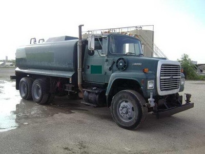 1995 Ford L8000  Water Truck  61K miles